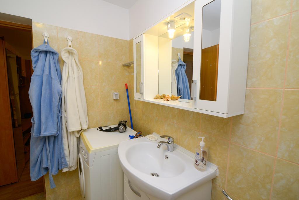 Otopeni Therme Airport Apartment Rum bild