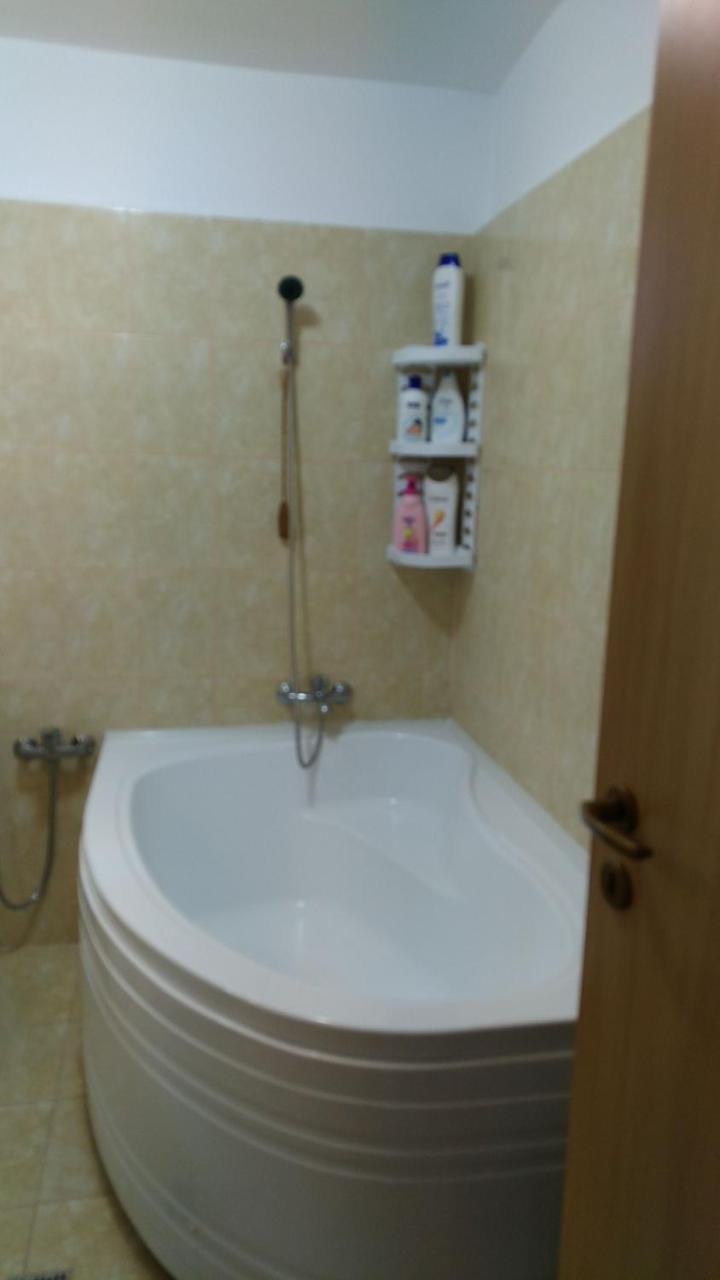 Otopeni Therme Airport Apartment Exteriör bild